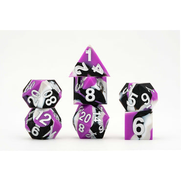 Fan Roll Sharp Edge Silicone Rubber Dice Set: PRIDE